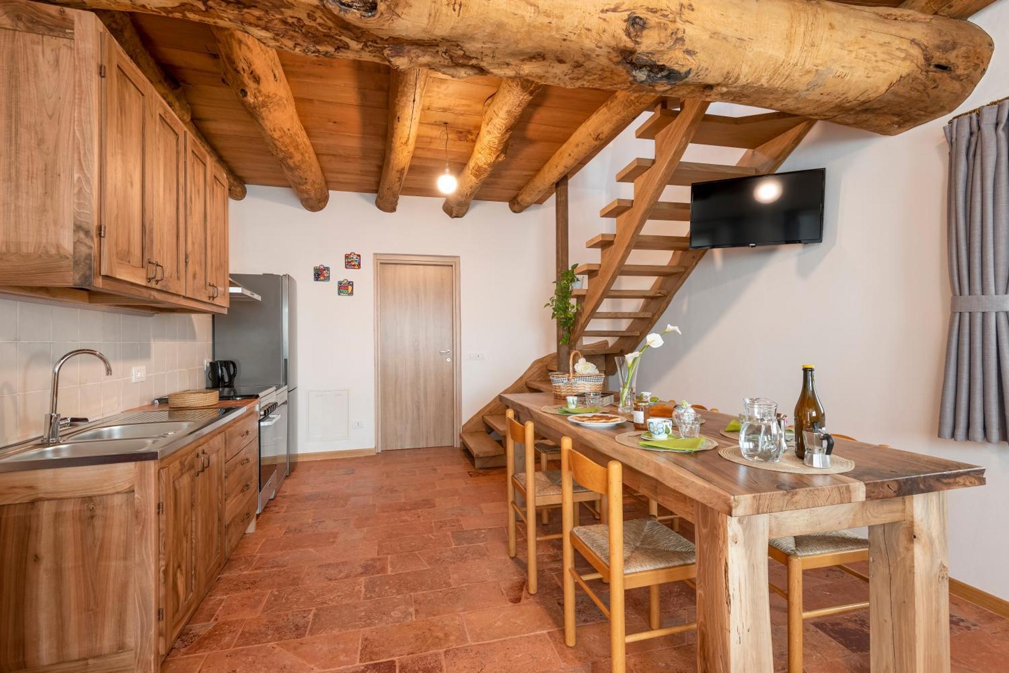LA TORRE DEL MANGHEN: Agri-alloggio indipendente Rota d'Imagna Esterno foto