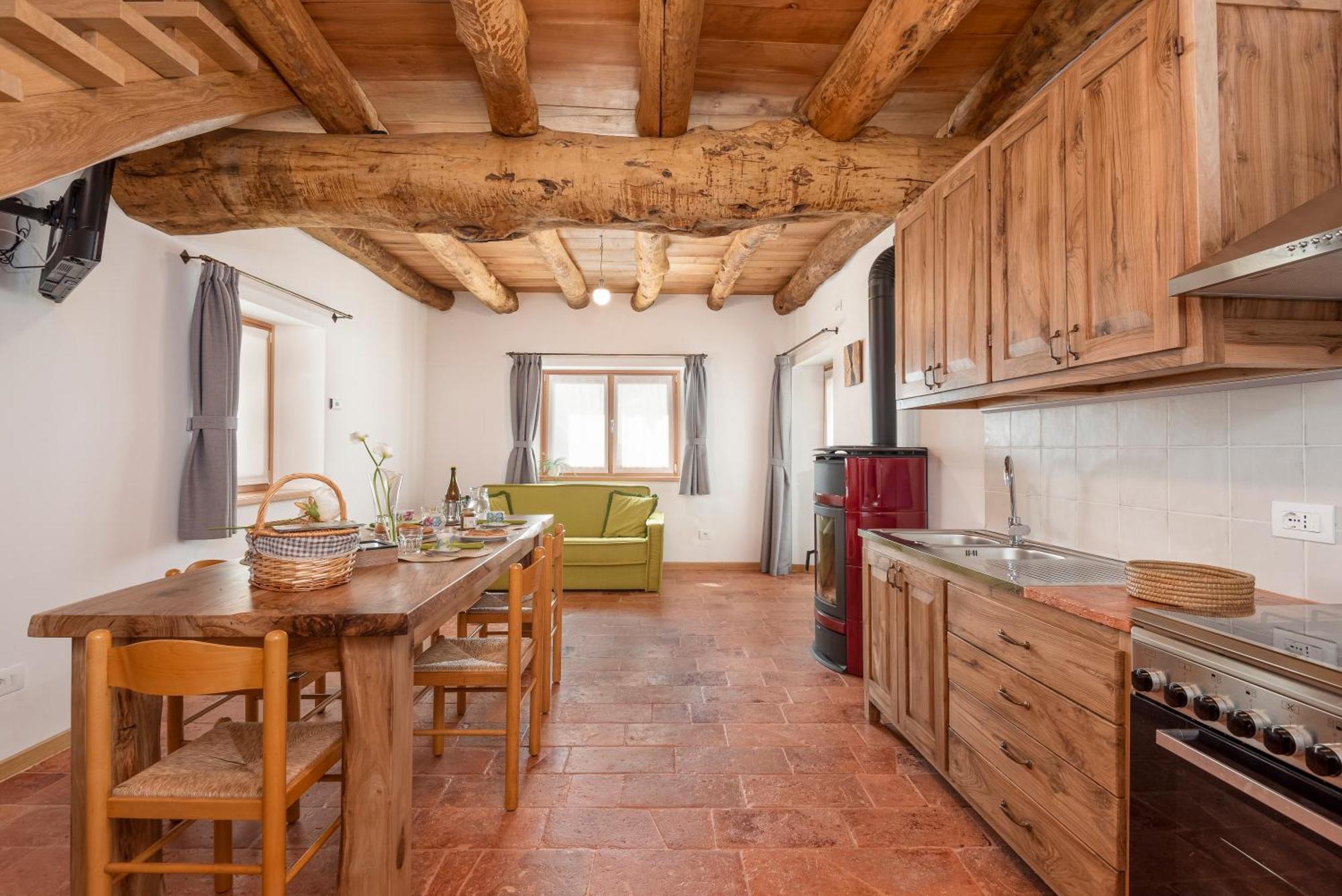 LA TORRE DEL MANGHEN: Agri-alloggio indipendente Rota d'Imagna Esterno foto