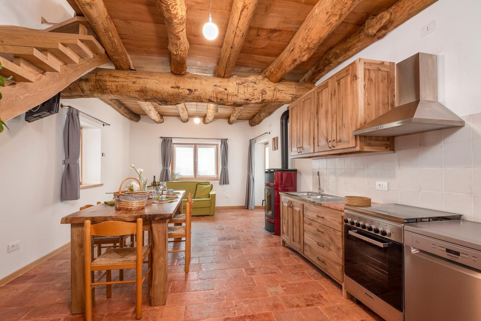 LA TORRE DEL MANGHEN: Agri-alloggio indipendente Rota d'Imagna Esterno foto